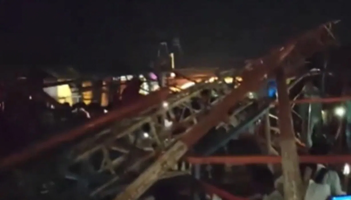 ਕੁਸ਼ੀਨਗਰ ਦੇ ਮੇਲੇ ''ਚ ਭਿਆਨਕ ਹਾਦਸਾ, ਝੂਲਾ ਟੁੱਟਣ ਕਾਰਨ 20 ਤੋਂ ਵੱਧ ਲੋਕ ਜ਼ਖ਼ਮੀ