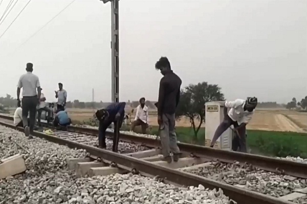 ਪੰਜਾਬ ''ਚ ਧਮਾਕੇ ਮਗਰੋਂ ਦਿੱਲੀ ਜਾਣ ਵਾਲੀਆਂ ਟਰੇਨਾਂ ਰੱਦ! ਰੇਲਵੇ ਨੇ ਲਿਆ ਅਹਿਮ ਫ਼ੈਸਲਾ