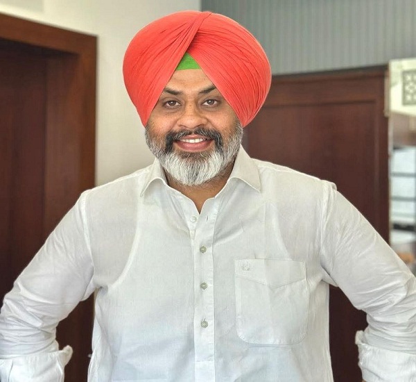 ਕਾਂਗਰਸੀ ਆਗੂ ਖੁਸ਼ਬਾਜ਼ ਜਟਾਣਾ ਦਾ ਅੰਤਿਮ ਸਸਕਾਰ ਅੱਜ, ਭਿਆਨਕ ਸੜਕ ਹਾਦਸੇ 'ਚ ਹੋਈ ਮੌਤ (ਵੀਡੀਓ)