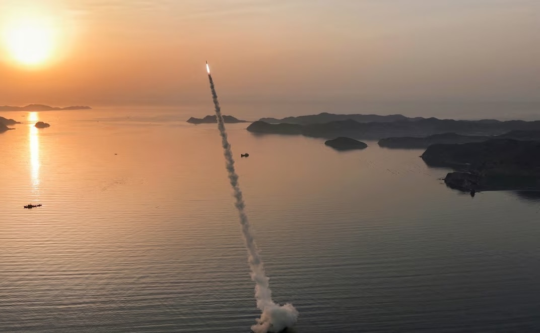 ਕਿਮ ਜੋਂਗ ਉਨ ਅਤੇ ਉਨ੍ਹਾਂ ਦੀ ਧੀ ਦੀ ਮੌਜੂਦਗੀ ''ਚ ''ਕਲੱਸਟਰ'' ਬੰਬਾਂ ਦਾ ਪ੍ਰੀਖਣ