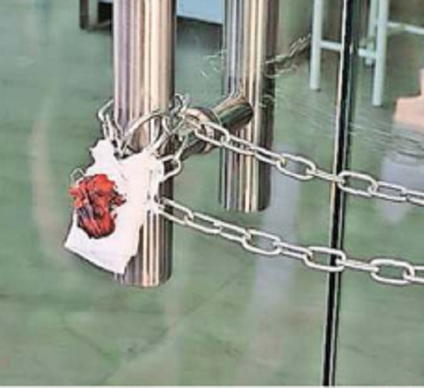 ਖਰੜ ਦੇ ਕਿਡਨੀ ਟਰਾਂਸਪਲਾਂਟ ਰੈਕਟ ਮਾਮਲੇ ''ਚ ਨਵਾਂ ਮੋੜ, ਸਿਹਤ ਵਿਭਾਗ ਵਲੋਂ ਹਸਪਤਾਲ ਸੀਲ