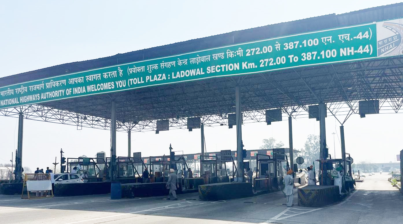 ਲਾਡੋਵਾਲ ਟੋਲ ਪਲਾਜ਼ਾ ਤੋਂ ਲੰਘਣ ਵਾਲਿਆਂ ਲਈ ਅਹਿਮ ਖ਼ਬਰ, ਮੈਨੇਜਮੈਂਟ ਦਾ ਆਇਆ ਵੱਡਾ ਬਿਆਨ