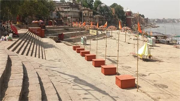 summer kashi ganga ghat pilgrims tourists