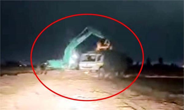 illegal mining underway on disputed pearl group land