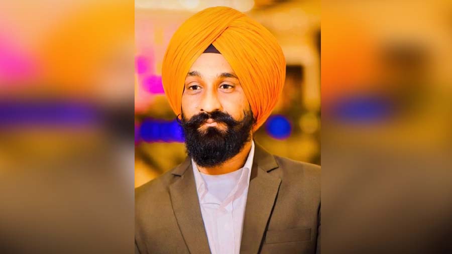 ਤੇਜ਼ ਰਫ਼ਤਾਰ ਟਿੱਪਰ ਦੇ ਲਪੇਟ 'ਚ ਆਇਆ ਸਿੱਖ ਨੌਜਵਾਨ, ਮੌਕੇ 'ਤੇ ਹੋਈ ਮੌਤ