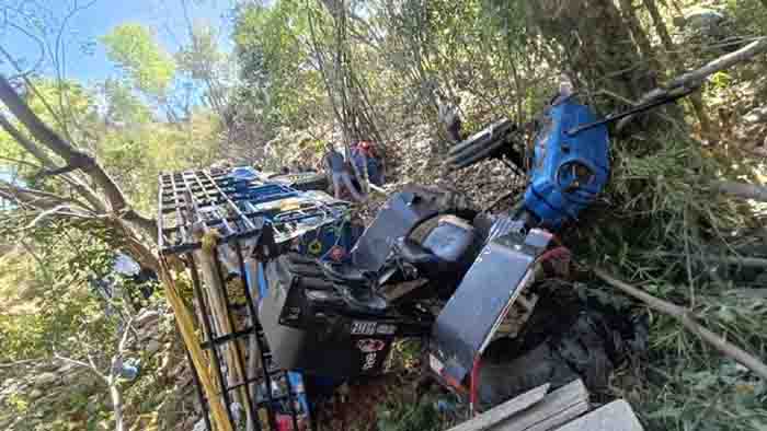 Punjab: ਇਕੋ ਪਰਿਵਾਰ ਦੇ 4 ਜੀਆਂ ਦੀ ਭਿਆਨਕ ਹਾਦਸੇ 'ਚ ਮੌਤ! ਮ੍ਰਿਤਕ ਦੇਹਾਂ ਪਿੰਡ ਪੁੱਜਣ 'ਤੇ ਸੋਗ 'ਚ ਡੁੱਬੇ ਲੋਕ