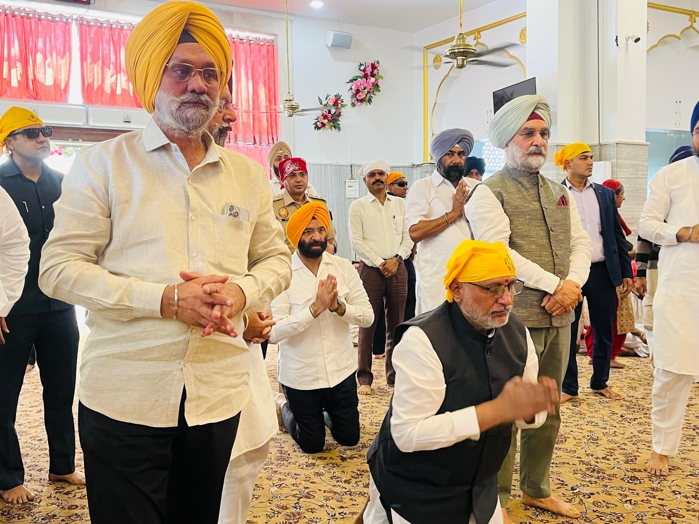 ਉਪ-ਰਾਸ਼ਟਰਪਤੀ ਸੀ.ਪੀ. ਰਾਧਾਕ੍ਰਿਸ਼ਨਨ ਅਤੇ ਉਪ-ਰਾਜਪਾਲ ਤਰਨਜੀਤ ਸਿੰਘ ਸੰਧੂ ਸ੍ਰੀ ਰਕਾਬਗੰਜ ਵਿਖੇ ਨਤਮਸਤਕ