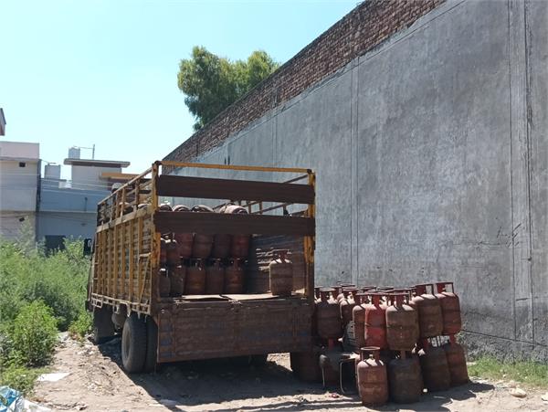 lpg truck in ludhaina