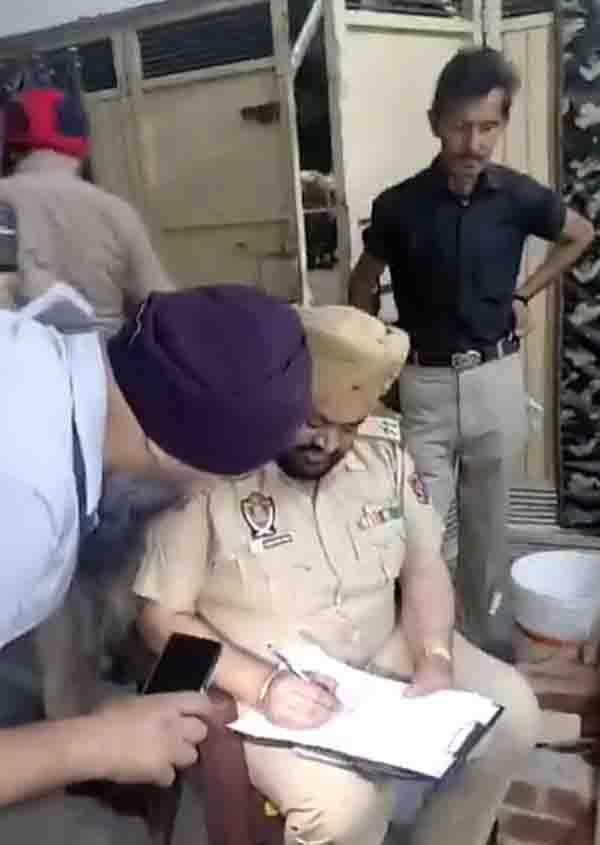 thieves target vacant house in jalandhar  steal two cylinders