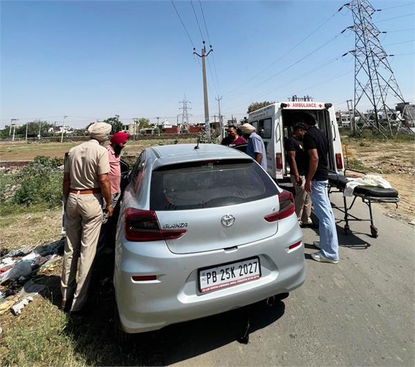 abandoned car  dead body of a young man  dead body in the car