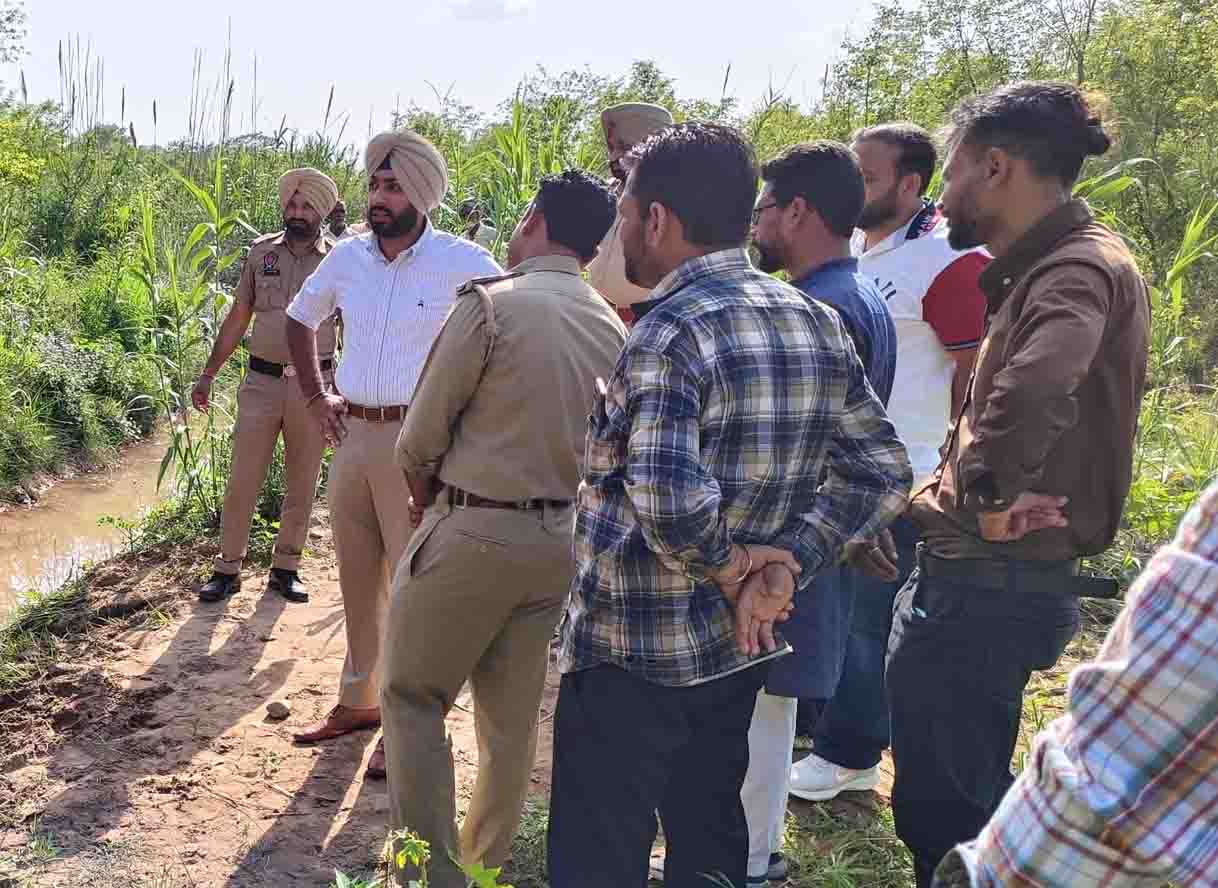 Punjab: ਖੱਡ ਦੇ ਪਾਣੀ ''ਚੋਂ ਨੌਜਵਾਨ ਦੀ ਸ਼ੱਕੀ ਹਾਲਾਤ ''ਚ ਮਿਲੀ ਲਾਸ਼, ਸਰਿੰਜ ਤੇ ਲਾਈਟਰ ਵੀ ਬਰਾਮਦ