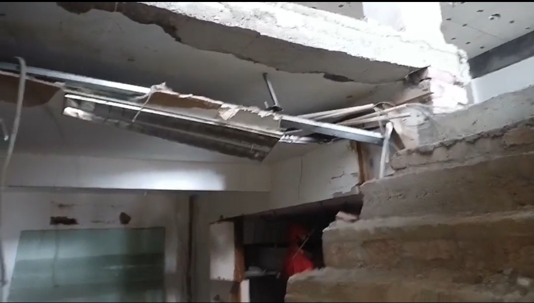 ਤਿੰਨ ਮੰਜ਼ਿਲਾਂ ਵਾਲੀ ਨਵੀਂ ਇਮਾਰਤ ‘ਚ ਹੋਈ ਚੋਰੀ: AC ਦੀਆਂ ਕਾਪਰ ਪਾਈਪਾਂ ਪੁੱਟ ਕੇ ਲੈ ਗਏ ਚੋਰ