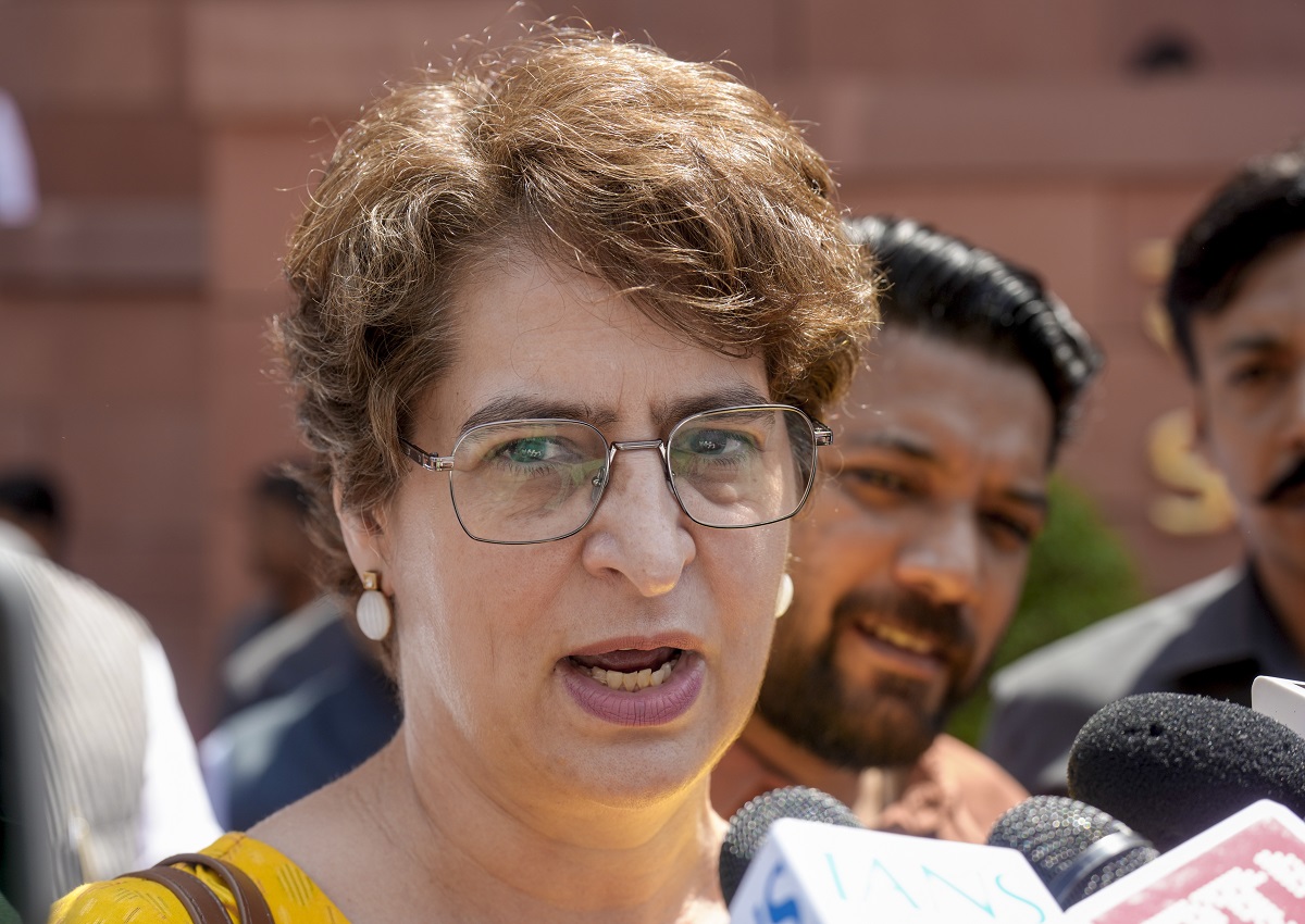 ਮਹਿਲਾ ਰਾਖਵਾਂਕਰਨ ਲਾਗੂ ਕਰਨਾ ਹੈ ਤਾਂ 2023 ਦੇ ਕਾਨੂੰਨ ਨੂੰ ਲਾਗੂ ਕਰੋ, ਪੂਰਾ ਵਿਰੋਧੀ ਧਿਰ ਦੇਵੇਗਾ ਸਾਥ : ਪ੍ਰਿਯੰਕਾ ਗਾਂਧੀ