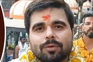 amit bhalla ninja attends bhasma aarti at mahakaleshwar temple in ujjain