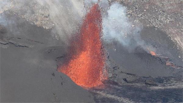 volcano erupts in indonesia