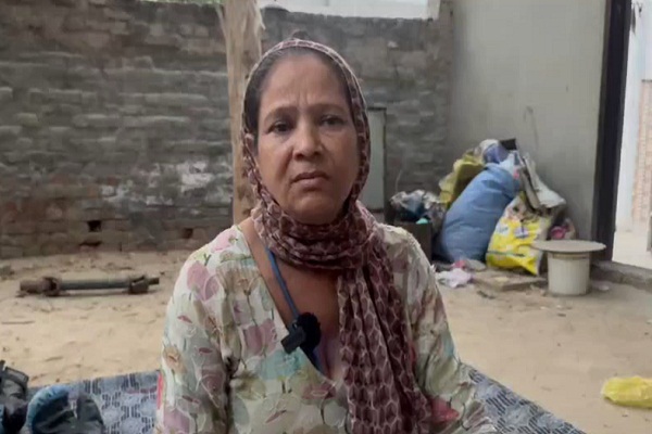 ''ਮੇਰੇ ਪੁੱਤ ਨੂੰ ਘਰੋਂ ਚੁੱਕ ਕੇ ਲੈ ਗਏ'', ਸ਼ੰਭੂ ਧਮਾਕਾ ਮਾਮਲੇ ''ਚ ਗ੍ਰਿਫ਼ਤਾਰ ਪਰਦੀਪ ਦੀ ਮਾਂ ਆਈ ਸਾਹਮਣੇ