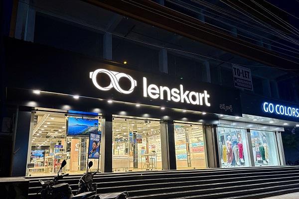 lenskart faces religious controversy  shares fall sharply  company apologizes
