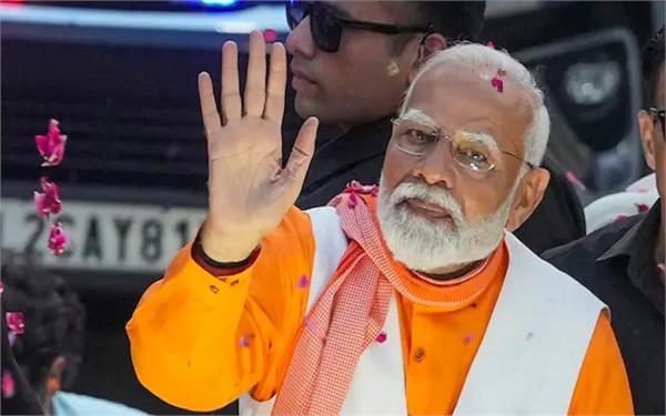 narendra modi  kashi  welcome  maha swachh bharat abhiyan