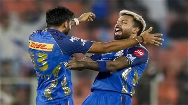 pl 2026  hardik pandya on not giving the first over to bumrah