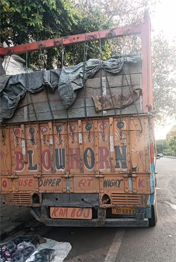 driver brutally murders his colleague