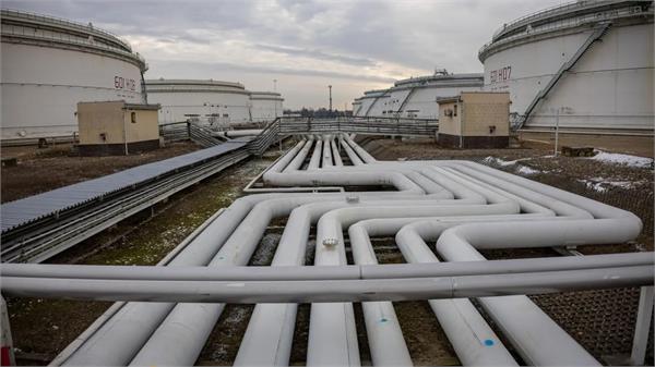 russian oil supplies to slovakia resume