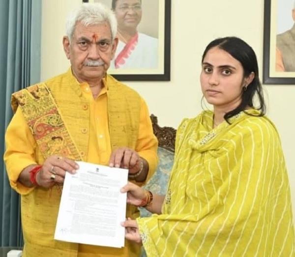 manoj sinha martyred police officer wife appointment letter