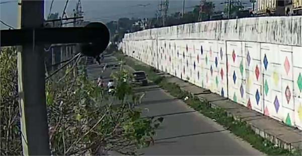 speeding car hits father and son near chugitti chowk jalandhar