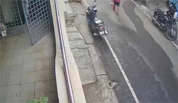 playing third floor child falls