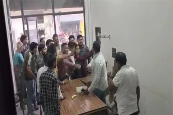 bjp leader injured aiims hospital eye damage