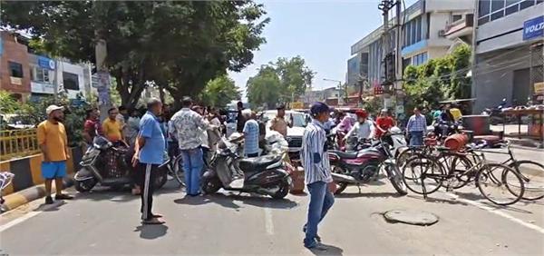 lpg gas shortage people road traffic jams in jalandhar