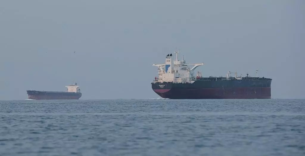 Hormuz ''ਤੇ ਈਰਾਨ ਦਾ ਸ਼ਿਕੰਜਾ! 12 Point Rule ਨਾਲ ਦੁਨੀਆ ਭਰ ''ਚ ਹਲਚਲ