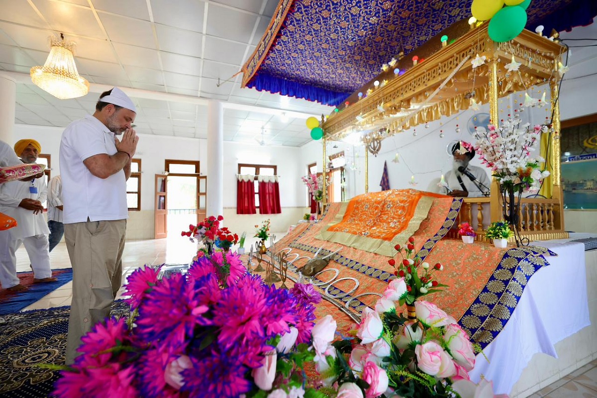 ਅੰਡੇਮਾਨ-ਨਿਕੋਬਾਰ ਵਿਖੇ ਸਥਿਤ ਸ੍ਰੀ ਸਿੰਘ ਸਭਾ ਗੁਰਦੁਆਰਾ ''ਚ ਨਤਮਸਤਕ ਹੋਏ ਰਾਹੁਲ ਗਾਂਧੀ