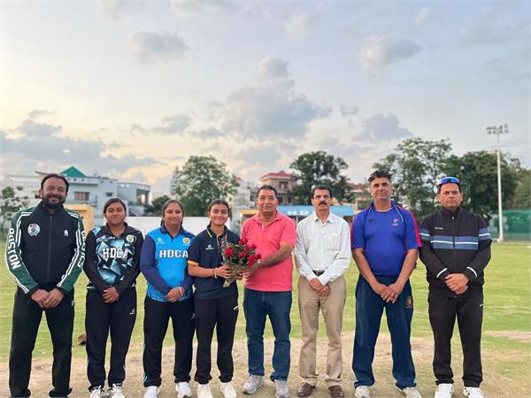 hoshiarpur student surabhi selected for bcci  s nci camp