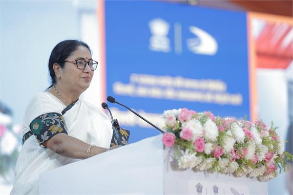 delhi dehradun expressway  double engine  government  rekha gupta