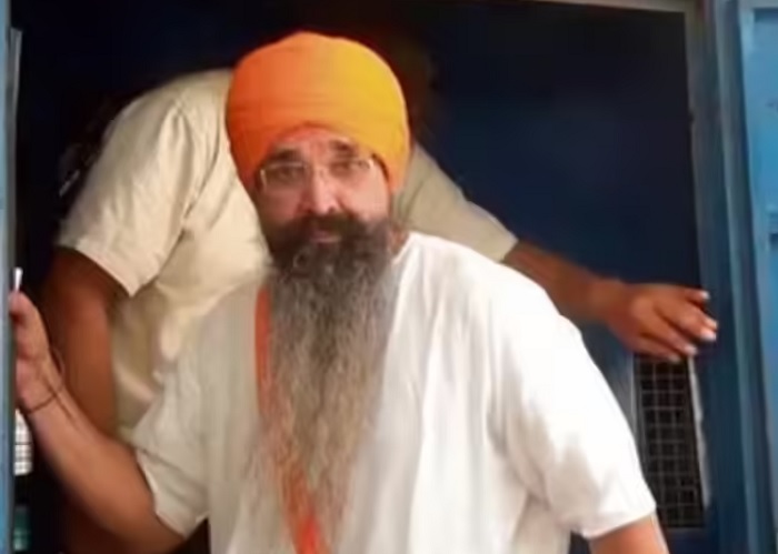 ਬੇਅੰਤ ਸਿੰਘ ਕਤਲਕਾਂਡ ਮਾਮਲੇ 'ਚ ਸੁਪਰੀਮ ਕੋਰਟ ਸਖ਼ਤ ! ਰਾਜੋਆਣਾ ਦੀ ਪਟੀਸ਼ਨ 'ਤੇ ਕੇਂਦਰ ਨੂੰ ਦਿੱਤਾ ਆਦੇਸ਼