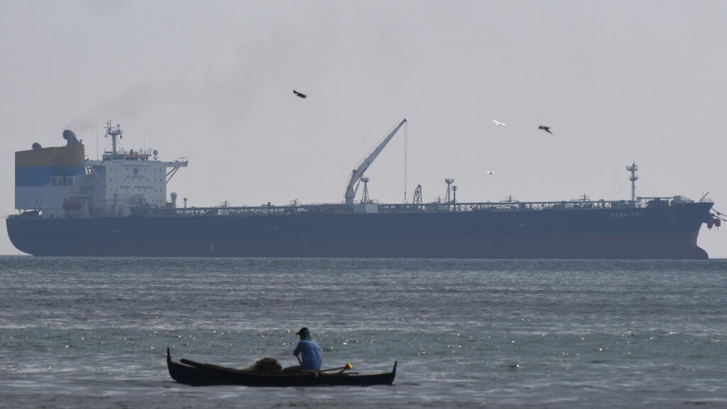 ਟਰੰਪ ਦਾ ਵੱਡਾ ਫ਼ੈਸਲਾ ; ਭਾਰਤ ਵਾਂਗ ਇਕ ਹੋਰ ਦੇਸ਼ ਨੂੰ ਦਿੱਤੀ ਰੂਸੀ ਤੇਲ ਖਰੀਦਣ ''ਤੇ ਛੋਟ