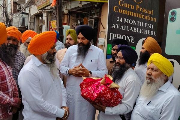 a case of desecration of gutka sahib came to light in kharar