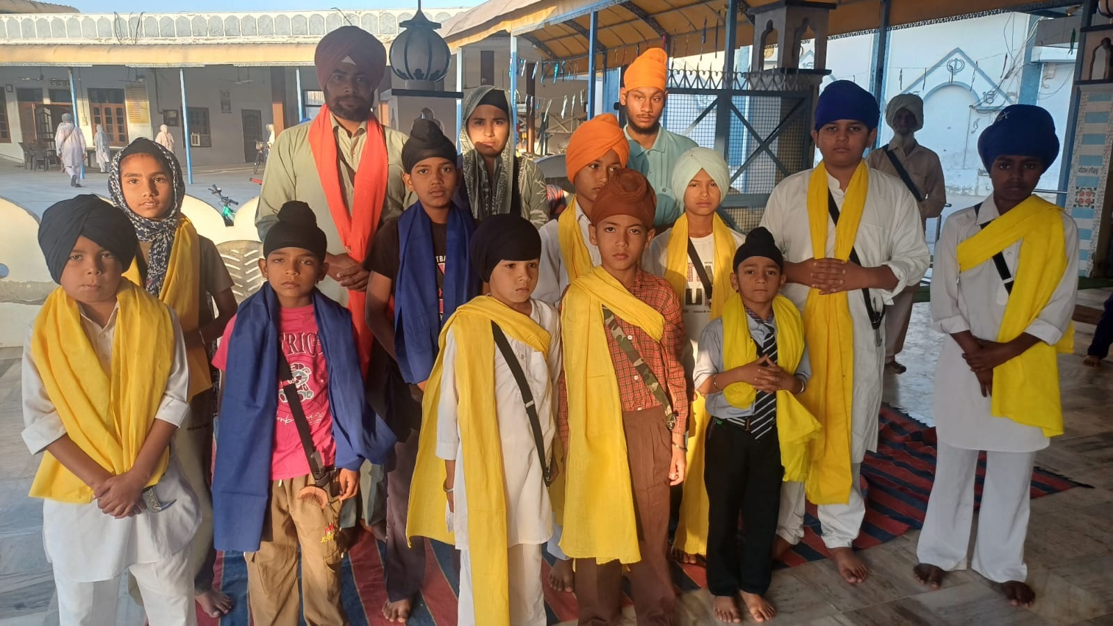 ਵਿਸਾਖੀ ਮੌਕੇ ਅੰਮ੍ਰਿਤ ਪਾਨ ਕਰਕੇ ਪਿੰਡ ਹਮੀਦੀ ਪੁੱਜੇ ਬੱਚਿਆਂ ਦਾ ਸਨਮਾਨ