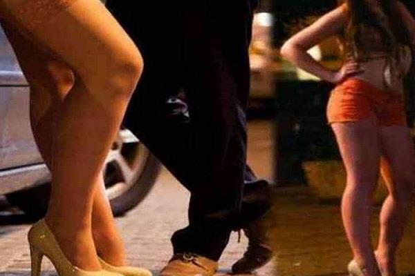 prostitution den busted  5 people arrested