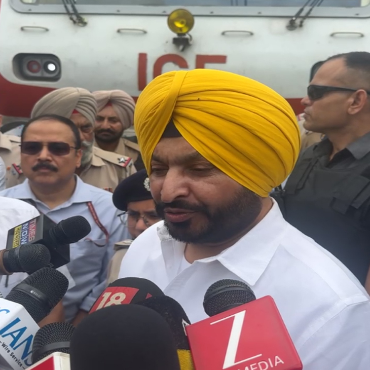 ਰੇਲਵੇ ਲਾਈਨਾਂ 'ਤੇ ਡਰੋਨਾਂ ਰਾਹੀਂ ਰੱਖੀ ਜਾਵੇਗੀ ਨਜ਼ਰ, ਲੱਗਣੇ ਸੀਸੀਟੀਵੀ ਕੈਮਰੇ : ਰਵਨੀਤ ਬਿੱਟੂ