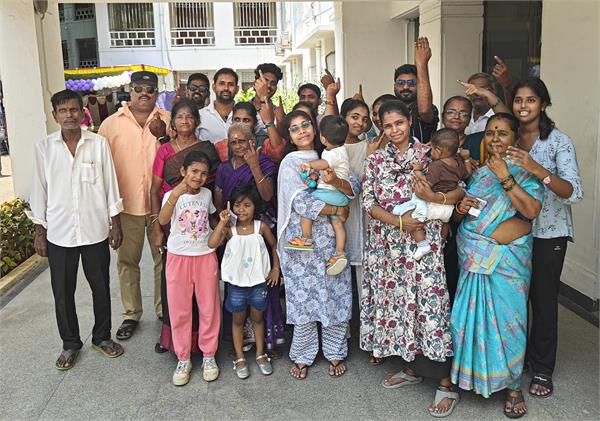 family  three generations  chennai  vote  assembly elections