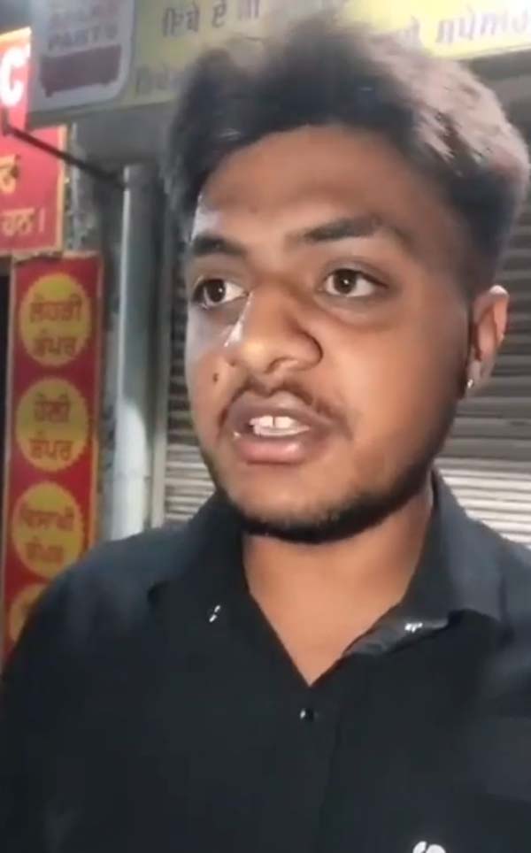 ਜਲੰਧਰ ਵਿਚ ਗੋਲਗੱਪੇ ਖਾਣੇ ਨੌਜਵਾਨ ਨੂੰ ਪਏ ਭਾਰੀ, ਮਿੰਟਾਂ ''ਚ ਗਾਇਬ ਹੋ ਗਿਆ ਮੋਬਾਇਲ