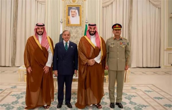 pakistan gets 1 billion from saudi