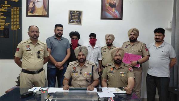 2 persons arrested with stolen motorcycles