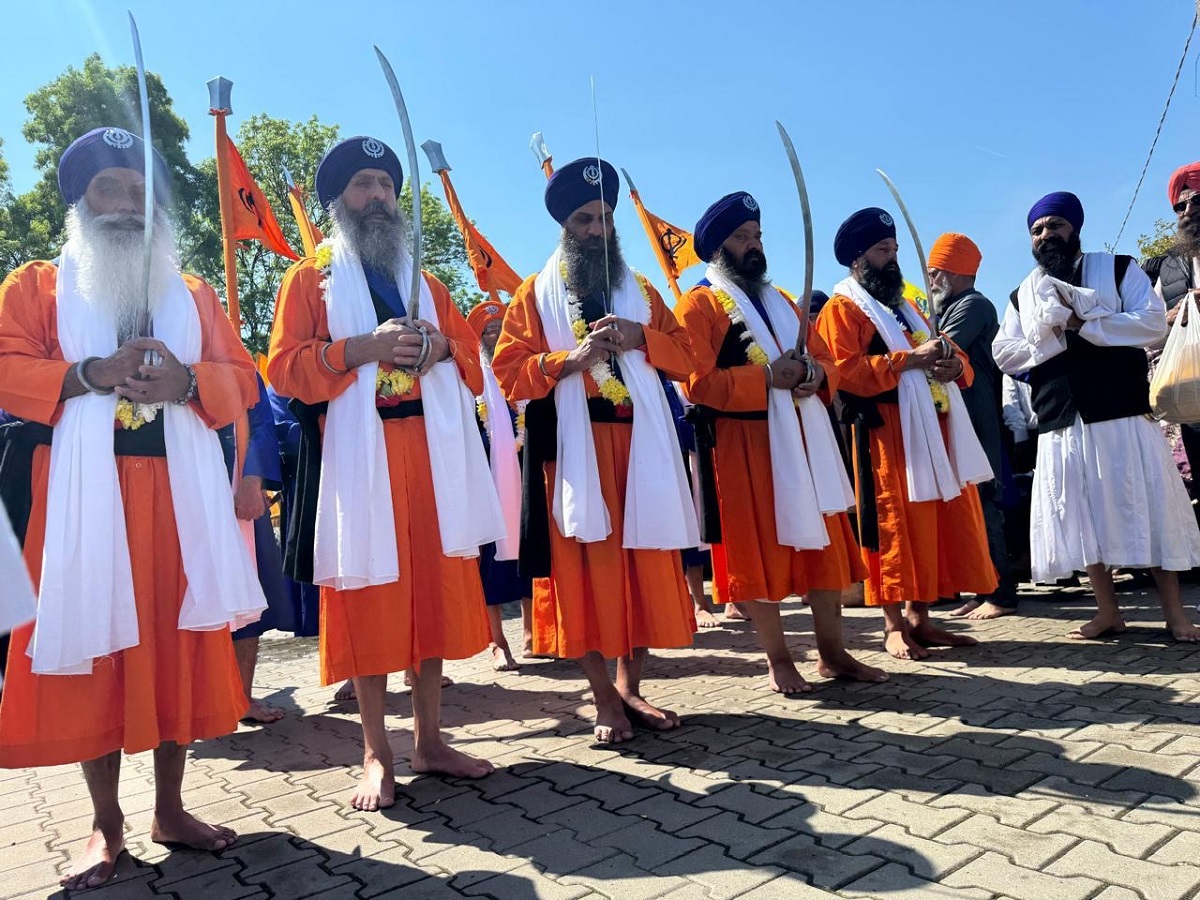 ਇਟਲੀ ਦੇ ਸ਼ਹਿਰ ਨੋਵੇਲਾਰਾ ਵਿਖੇ ਖਾਲਸਾ ਪੰਥ ਸਾਜਨਾ ਦਿਵਸ ਨੂੰ ਸਮਰਪਿਤ ਨਗਰ ਕੀਰਤਨ ਆਯੋਜਿਤ