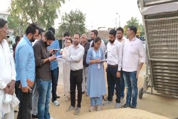 central team reaches fazilka grain market