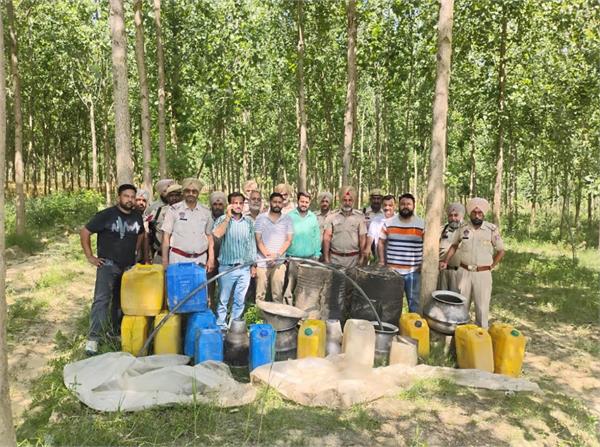 liquor and 198 liters of illicit liquor seized from the reeds of beas river
