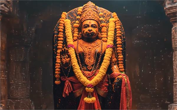 akshay kumar produces the song   bajrang baan  