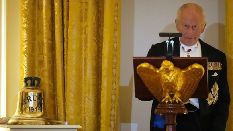 ਕਿੰਗ ਚਾਰਲਸ III ਦੁਆਰਾ ਟਰੰਪ ਨੂੰ ਭੇਂਟ ਕੀਤੇ ਤੋਹਫ਼ਿਆਂ ਵਿਚ ''ਘੰਟੀ'' ਰਹੀ ਆਕਰਸ਼ਣ ਦਾ ਕੇਂਦਰ