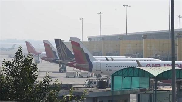 ganja worth rs 18 5 crore seized at delhi airport